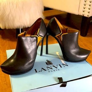 LANVIN ANKLE BOOT WITH LEATHER CUTS
